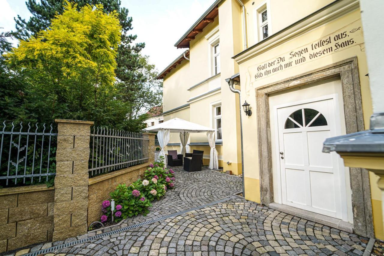 Spa Apartments Theresia Dubí Eksteriør bilde